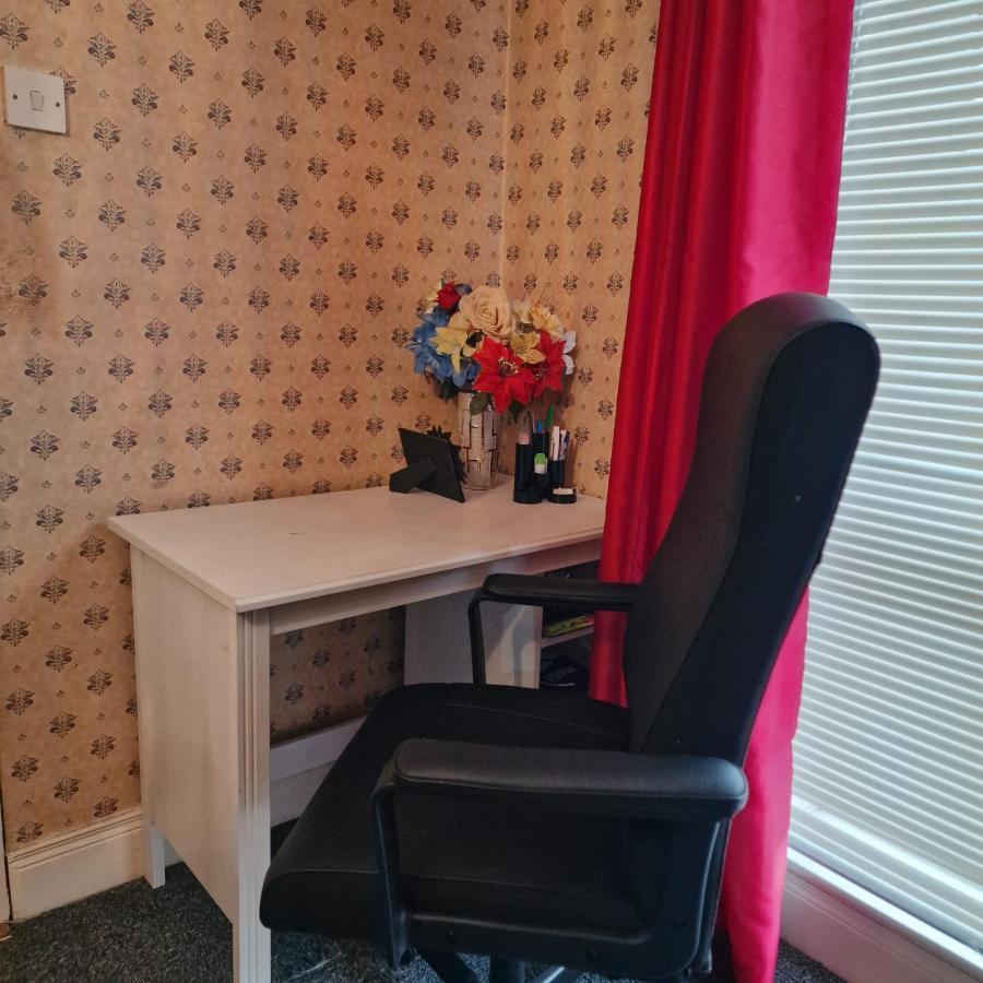 Females Only - Private Bedrooms In Dublin Lucan Zewnętrze zdjęcie